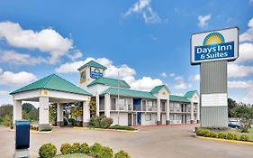 Days Inn And Suites Bentonville Ar